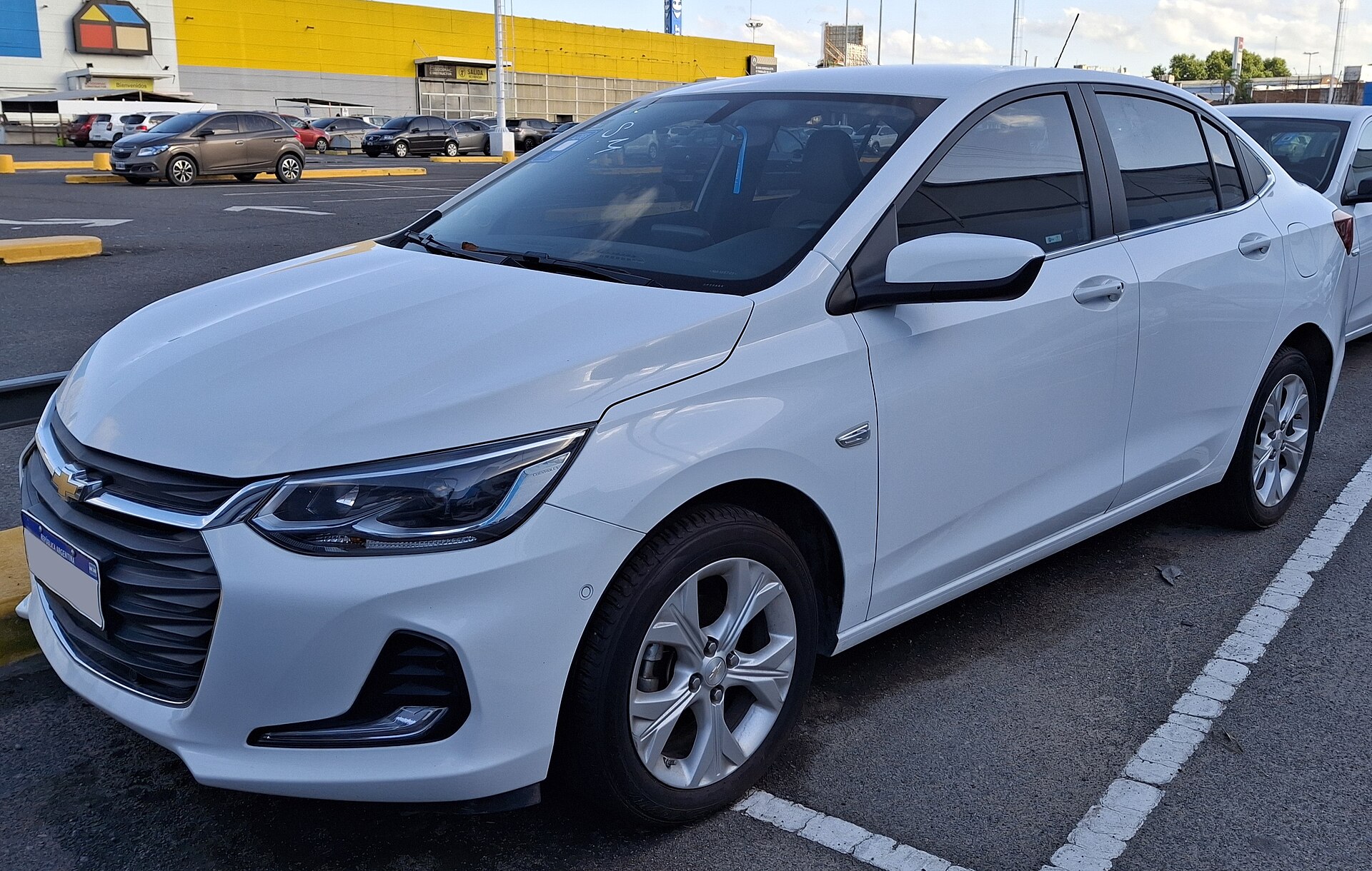 Chevrolet Onix Plus